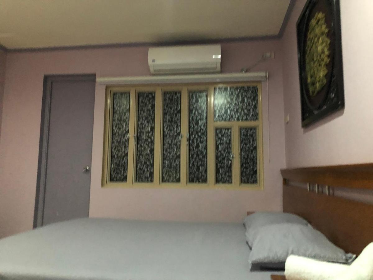 2 Separate Units, 1Br On 23Rd Flr And 3Br Penthouse On 41St Flr In Manila, Near Slec,Us Embassy, Mall And Parks With Excellent View Екстер'єр фото